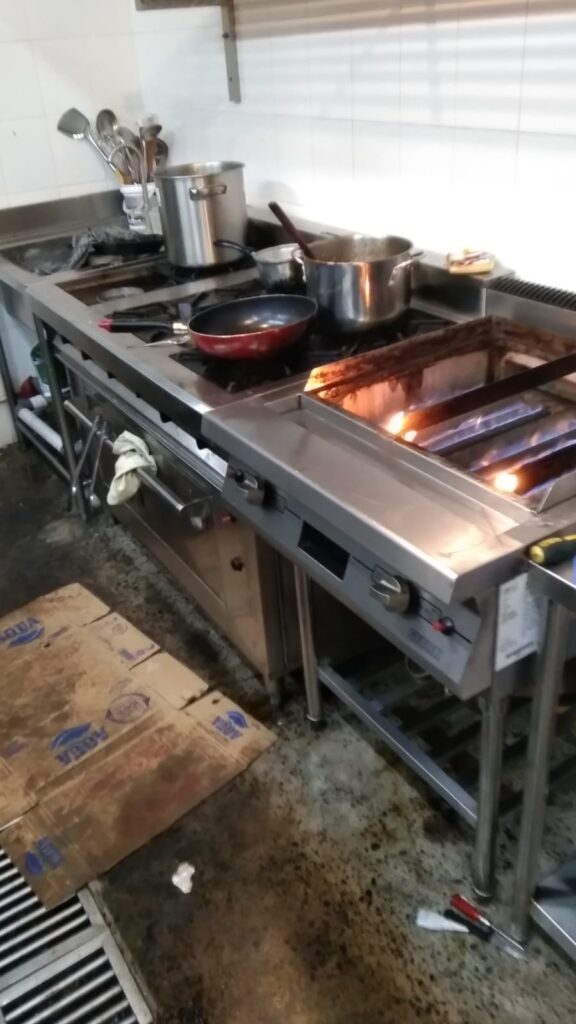 service kompor gas grill