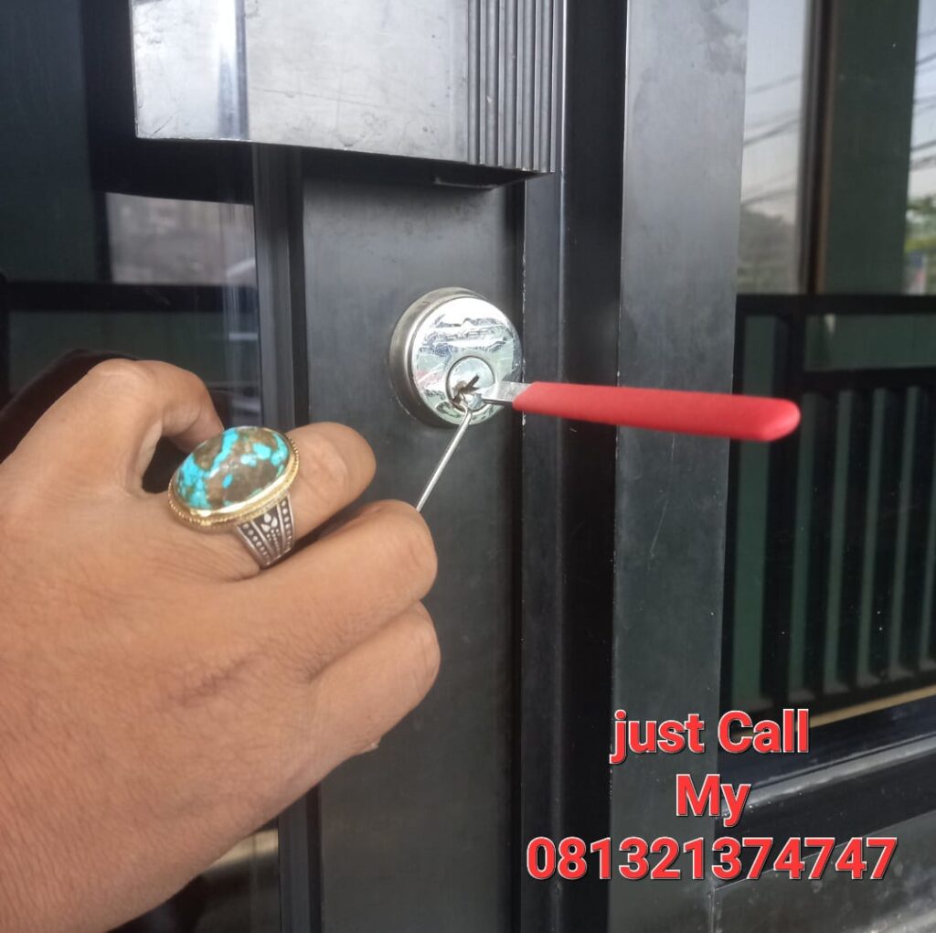 ahli kunci pintu aluminium bandung
