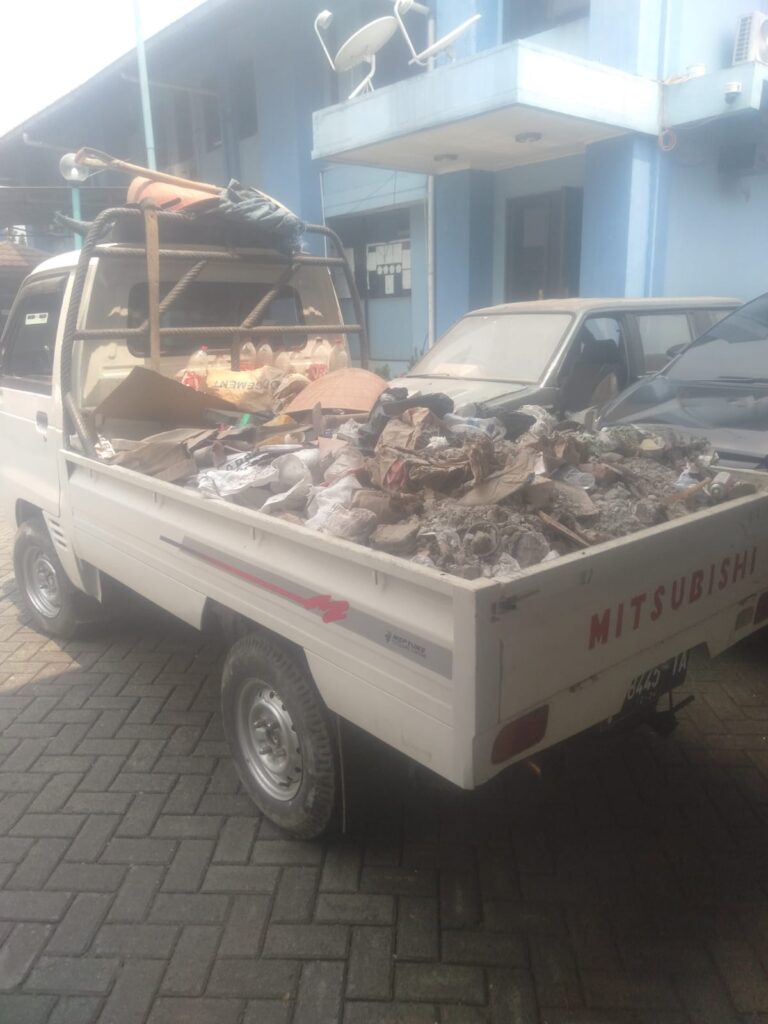 Jasa Buang Puing Jakarta Selatan